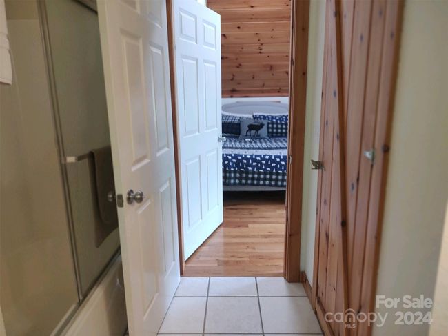 47 Country Creek Dr, House other with 2 bedrooms, 2 bathrooms and null parking in Sylva NC | Image 17