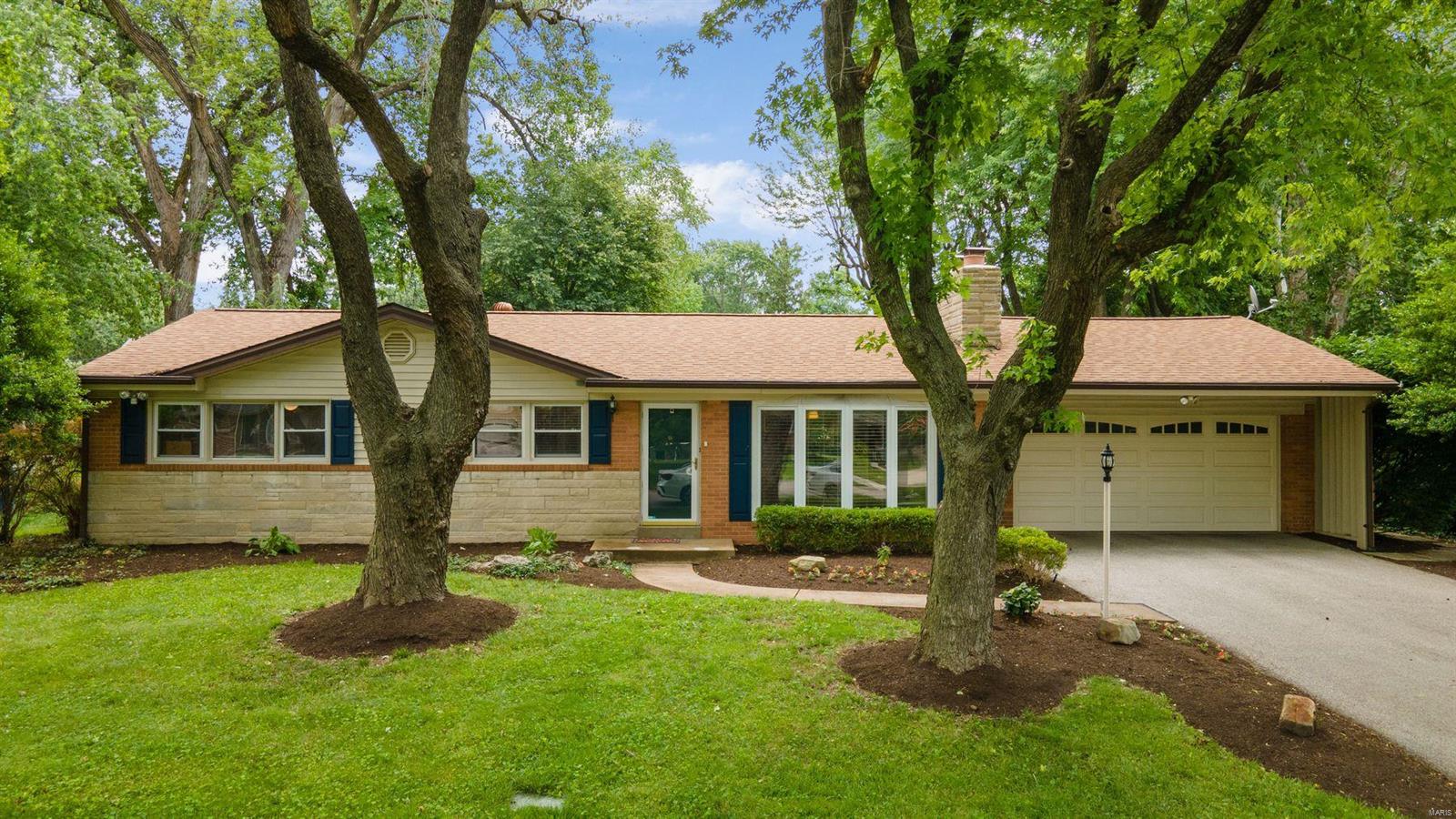 Wenneker Dr, Saint Louis, MO 63124