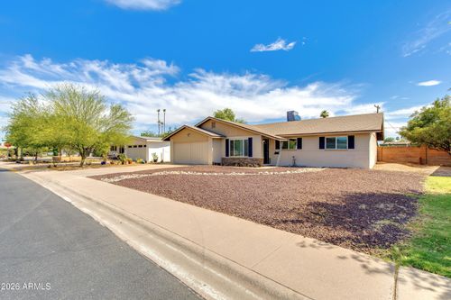 537 E Laguna Dr, Tempe, AZ, 85282-5335 | Card Image