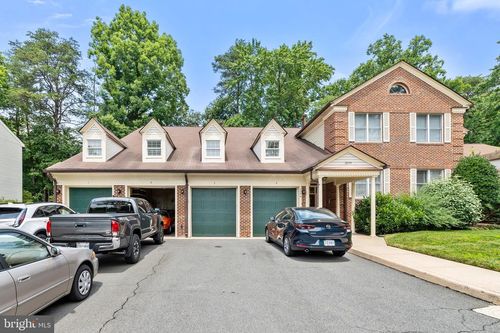 543-7254 Glen Hollow Ct, ANNANDALE, VA, 22003-2587 | Card Image