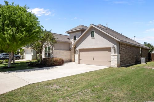9011 Whimsey Rdg, Boerne, TX, 78015-4799 | Card Image