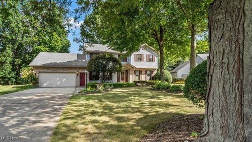 8265 Hilltop Dr, Poland, OH, 44514-2975 | Card Image