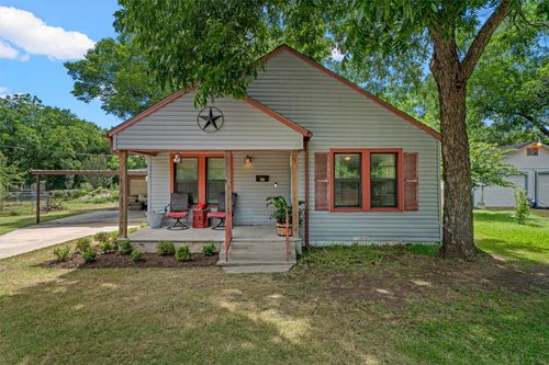 704 S Marable St, West, TX, 76691-1737 | Card Image