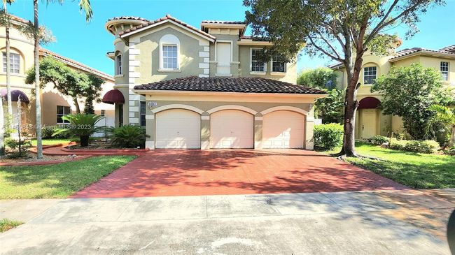 14061 Sw 54th St, House other with 6 bedrooms, 4 bathrooms and null parking in Miramar FL | Image 3
