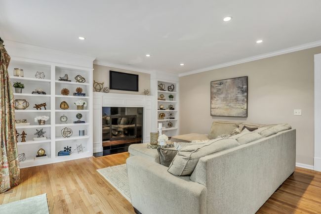 4461 Longmeadow Dr, House other with 4 bedrooms, 4 bathrooms and 3 parking in Gurnee IL | Image 23