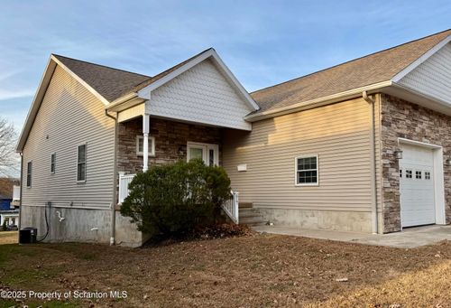 619 Arthur Ave, Scranton, PA, 18510-1939 | Card Image