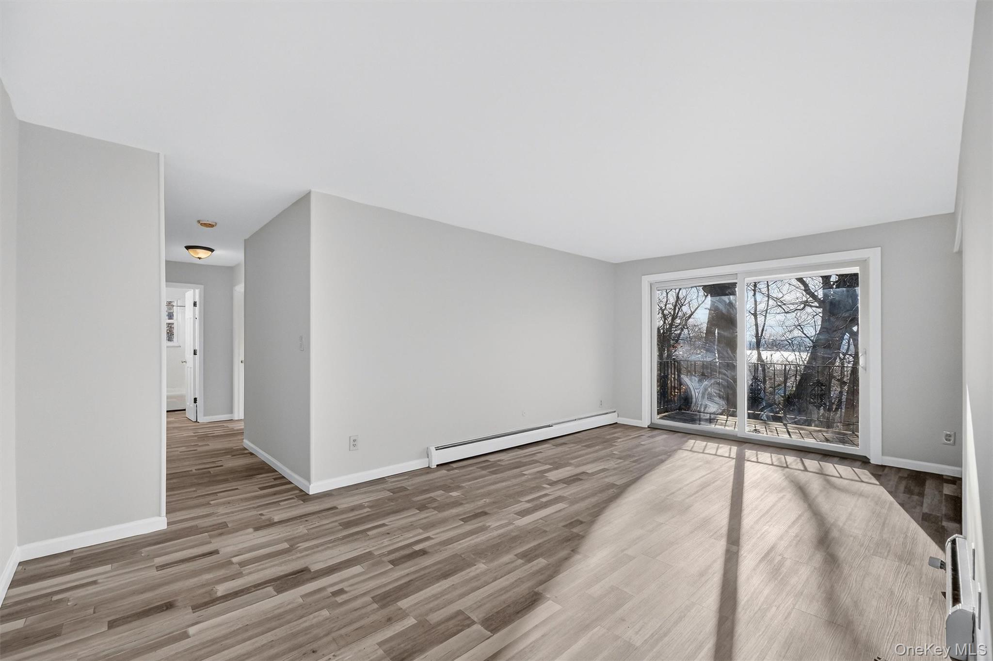 Residential Lease in Beacon 4