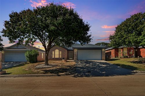 2420 Concina Way, Fort Worth, TX, 76108-4986 | Card Image