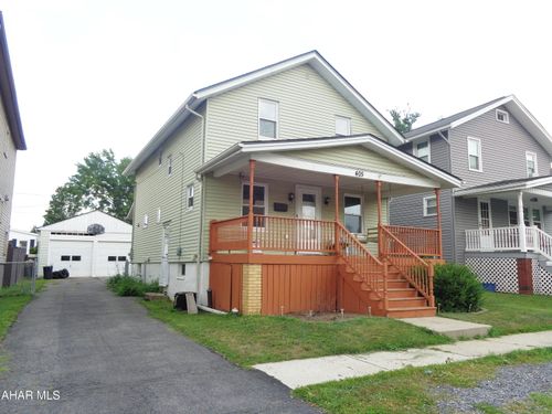 405 Hemlock St, Altoona, PA, 16602-4226 | Card Image