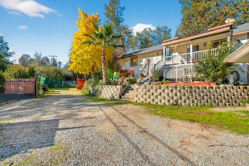 17690 Cowgill Ln, Redding, CA, 96003-0484 | Card Image