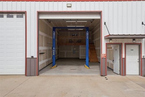 208-308 W State Highway 152, Mustang, OK, 73064 | Card Image
