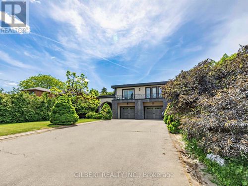 75 Westona Street, Toronto (Humber Heights), ON, M9P2Y2 | Card Image