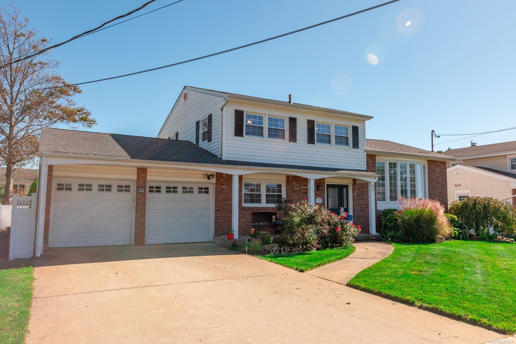 Stillwater Ave, Massapequa, NY 11758