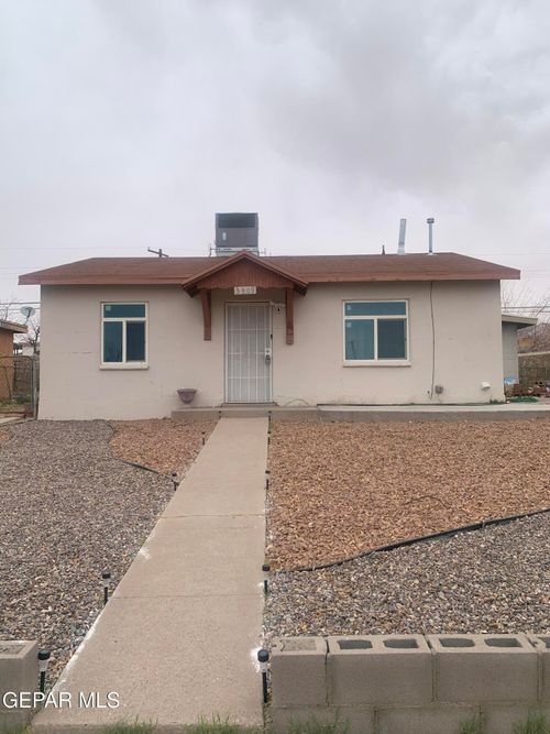 5909 Trowbridge Dr, El Paso, TX, 79905-1918 | Card Image
