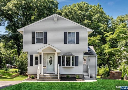 19 Edgewood Rd, Ringwood, NJ, 07456-1910 | Card Image