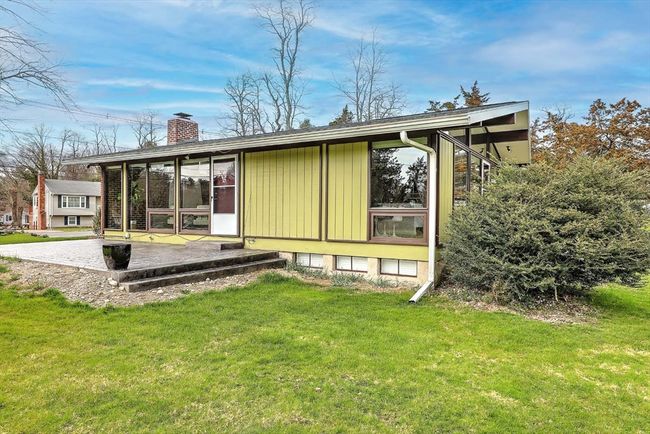 622 Pike Ave, House other with 3 bedrooms, 2 bathrooms and 4 parking in Attleboro MA | Image 5