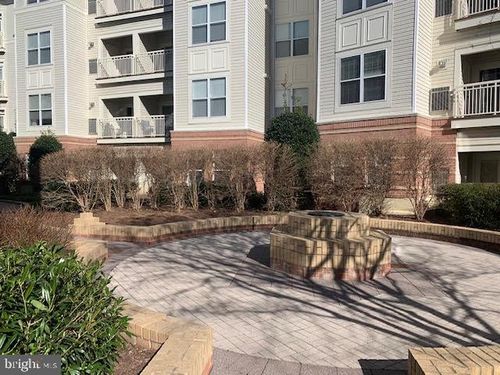 320-9480 Virginia Center Blvd, VIENNA, VA, 22181-4812 | Card Image