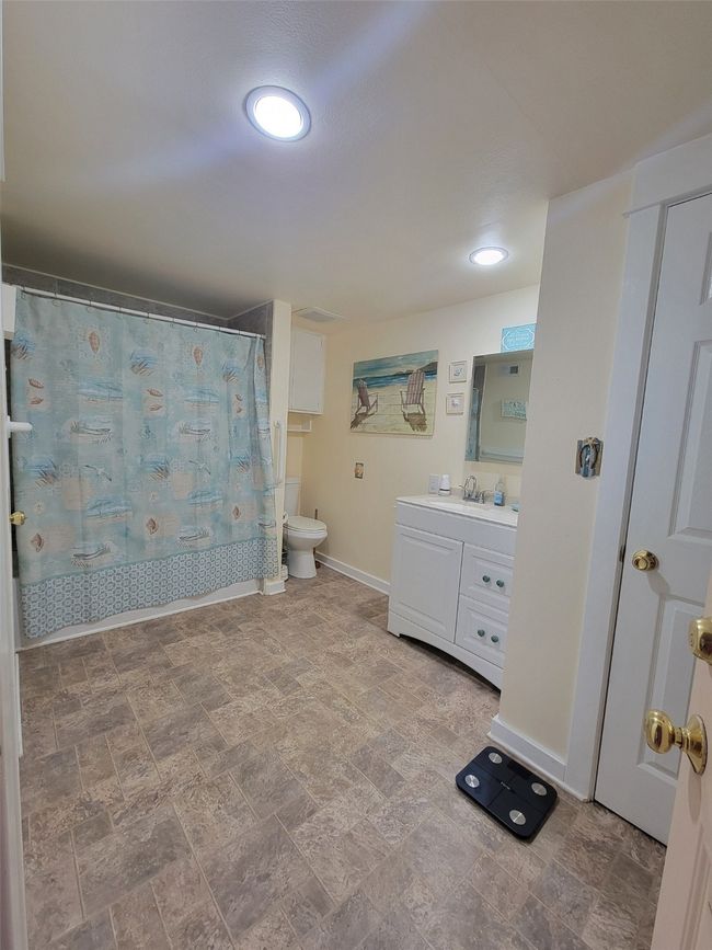 2506 Hillcrest Ave, House other with 3 bedrooms, 2 bathrooms and null parking in Greenville TX | Image 14