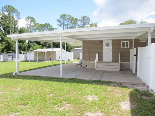 Back view of Doublewide Close up | Image 7
