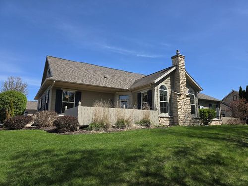 57 Pond View Way, Fitchburg, WI, 53711-4954 | Card Image