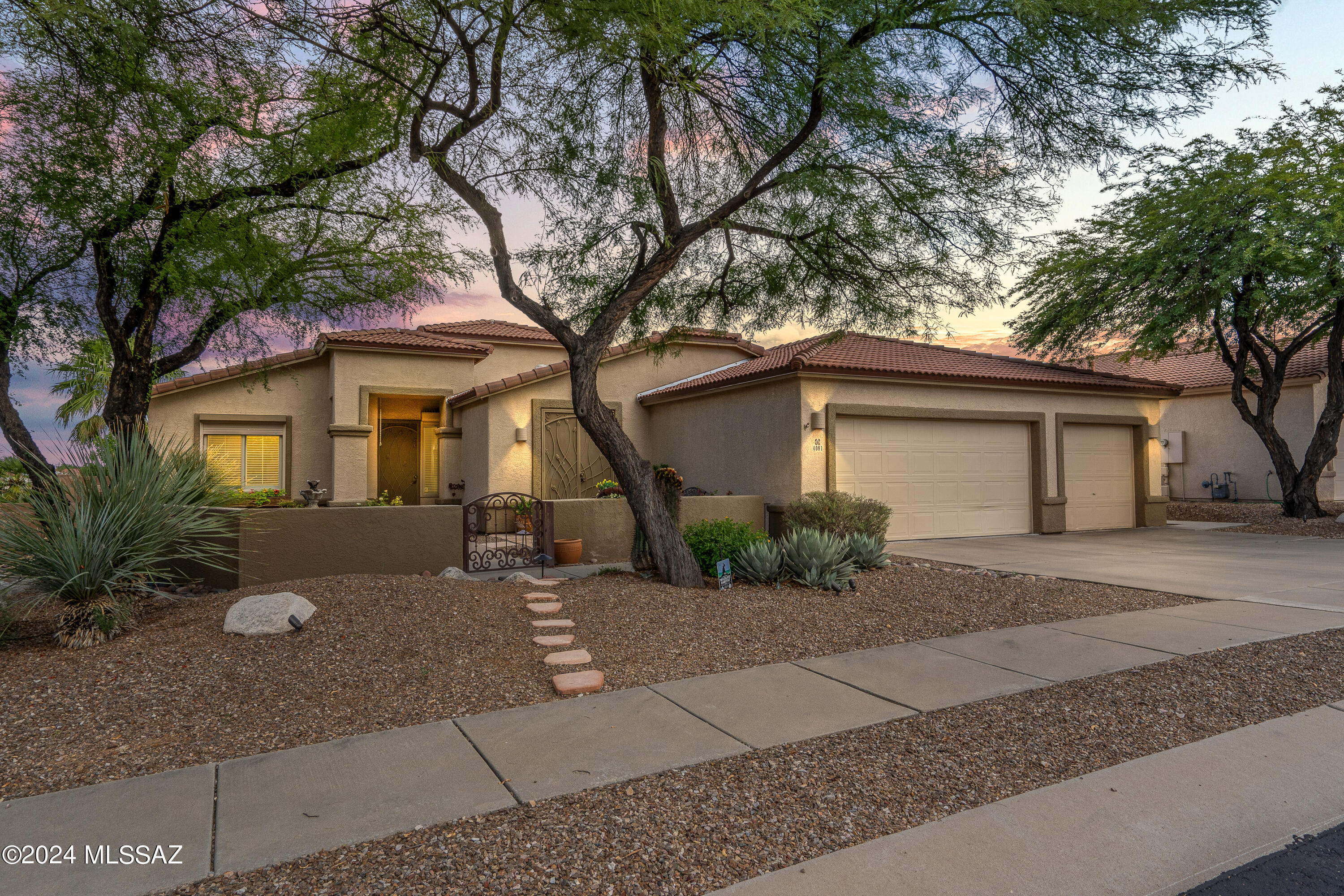 Tombolo Trl, Tucson, AZ 85745