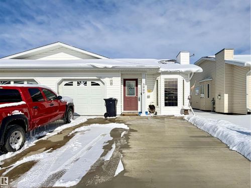 3909 46 St, Drayton Valley, AB, T7A1T5 | Card Image