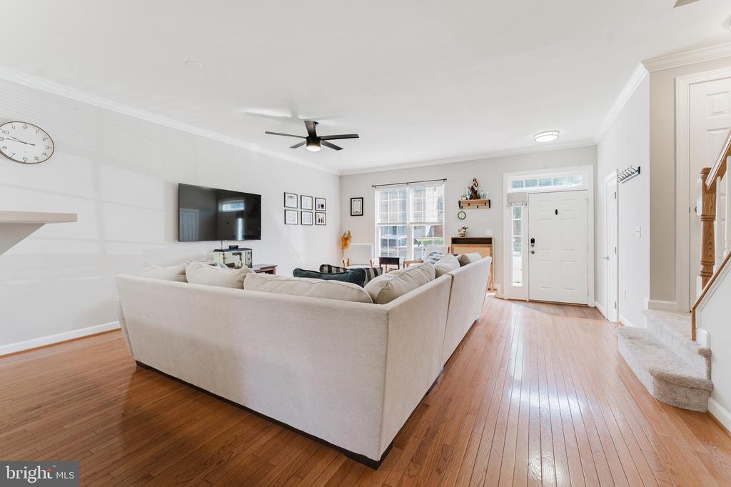 Residential in WOODBRIDGE 2