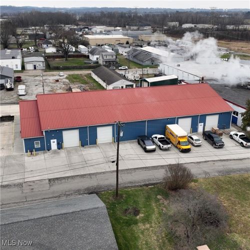 514 W Virginia Ave, Parkersburg, WV, 26101-1647 | Card Image