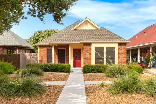 2239 Cotton Blvd, New Braunfels, TX, 78130-2456 | Card Image