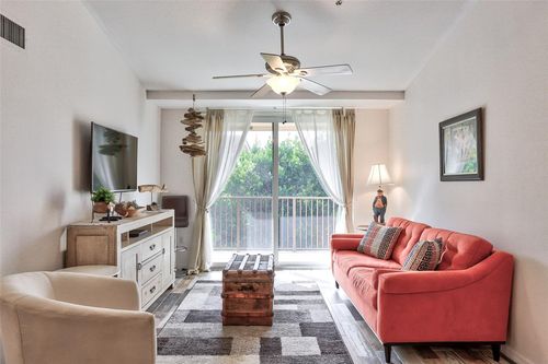 322-322 Villa Cir, Boynton Beach, FL, 33435-8910 | Card Image