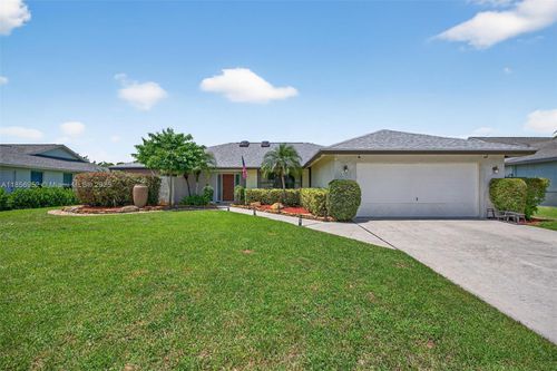 13582 Columbine Ave, Wellington, FL, 33414-8106 | Card Image