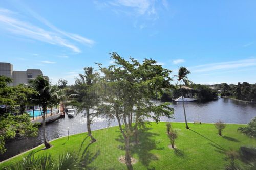 404-7 Royal Palm Way, Boca Raton, FL, 33432-7851 | Card Image