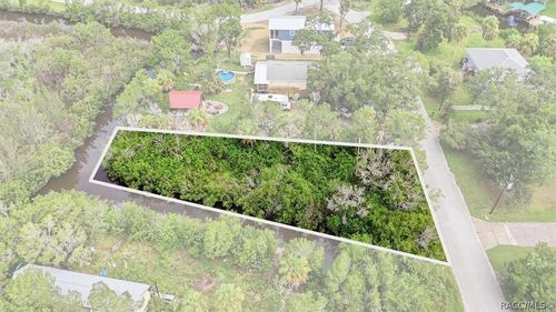 1550 S Wallace Pt, Crystal River, FL, 34429-5121 | Card Image