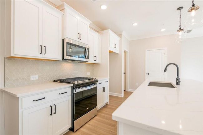 154 Bluffington Way, Townhouse with 3 bedrooms, 3 bathrooms and null parking in Marietta GA | Image 12