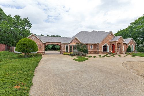 2213 Clear Creek Dr, Weatherford, TX, 76087-3864 | Card Image