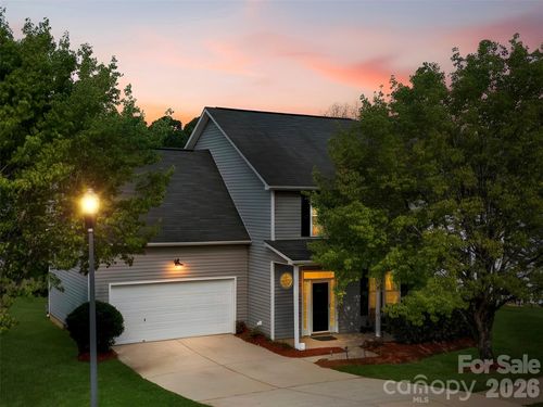 624 Cliffs Inn Cir, Charlotte, NC, 28214-1065 | Card Image