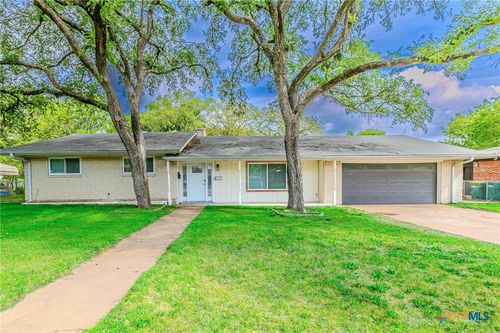 2411 Osage Rd, Gatesville, TX, 76528-1846 | Card Image