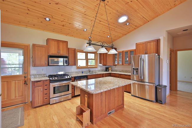 5867 Pe 3/10 Rd, House other with 3 bedrooms, 2 bathrooms and 2 parking in Collbran CO | Image 9