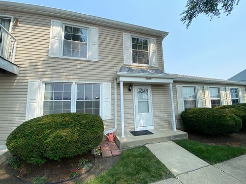unit-c-1247 Prairie Ave, Glendale Heights, IL, 60139-3221 | Card Image