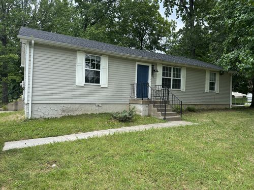 410 Buckeye Ln, Clarksville, TN, 37042-3957 | Card Image
