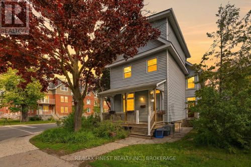 629 Johnson St, Kingston, ON, K7L2A3 | Card Image