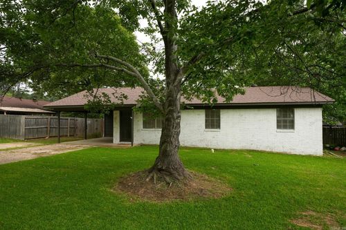 3516 Vicki Dr, Bryant, AR, 72022-9124 | Card Image