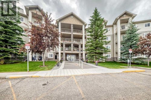 5000 Somervale Crt Sw, Calgary, AB, T2Y4M1 | Card Image