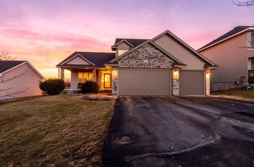 1201 Park Ct Se, New Prague, MN, 56071-2500 | Card Image