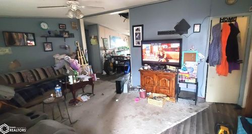 523 N Sherman St, Stuart, IA, 50250-2055 | Card Image