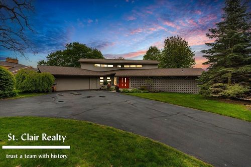 560 N Riverside Ave, Saint Clair, MI, 48079-5414 | Card Image