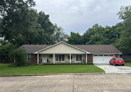 2221 Michael Rd, Muskogee, OK, 74403-1830 | Card Image