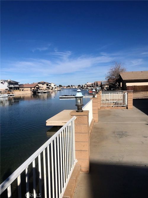14524 Lighthouse Ln, Helendale, CA, 92342 | Card Image