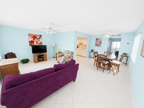 641 Burgundy N, Delray Beach, FL, 33484-4927 | Card Image