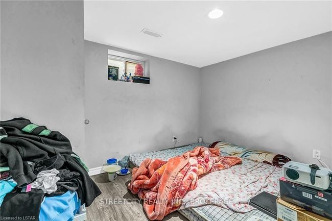 1196 Janette Ave, House other with 6 bedrooms, 3 bathrooms and 2 parking in Windsor ON | Image 26